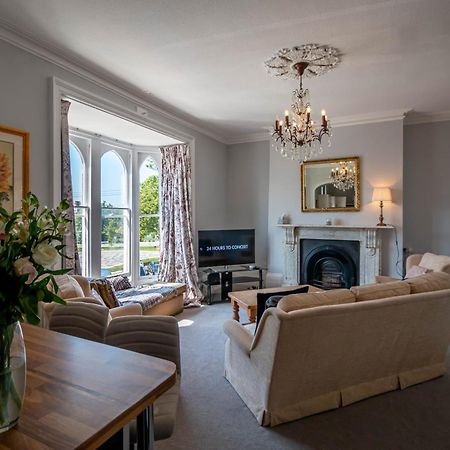 Grand 2 Bed Georgian Apartment At Florence House With King Bed, In The Heart Of Herne Bay & 300M From Beach Dış mekan fotoğraf